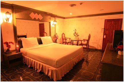 13 Coins Airport Hotel Min Buri Bangkok Oda fotoğraf